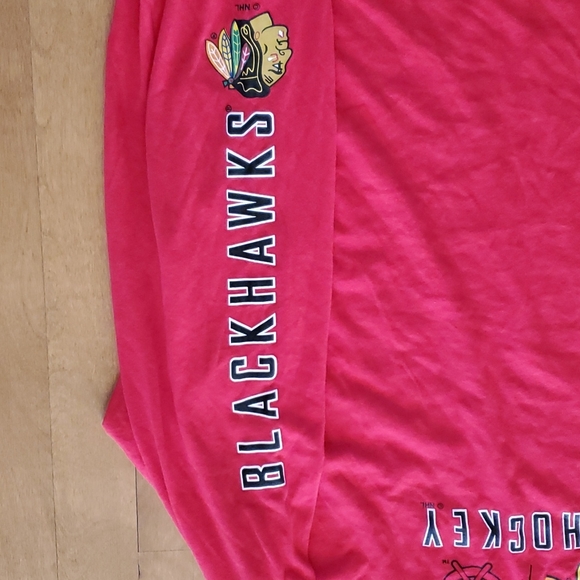 Big Mens Chicago Black Hawks NHL Hockey Team Long Sleeve T-Shirt Size 3XL NWT - Picture 3 of 3